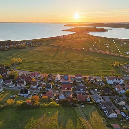 Schicke Fewo Mit Terrasse, Gratis Nutzung Vom Ahoi Erlebnisbad Und Sauna In Sellin - Haus De Niege Wech Fewo 02 Thiessow Exteriér fotografie