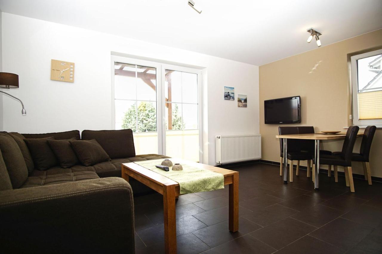 Schicke Fewo Mit Terrasse, Gratis Nutzung Vom Ahoi Erlebnisbad Und Sauna In Sellin - Haus De Niege Wech Fewo 02 Thiessow Exteriér fotografie